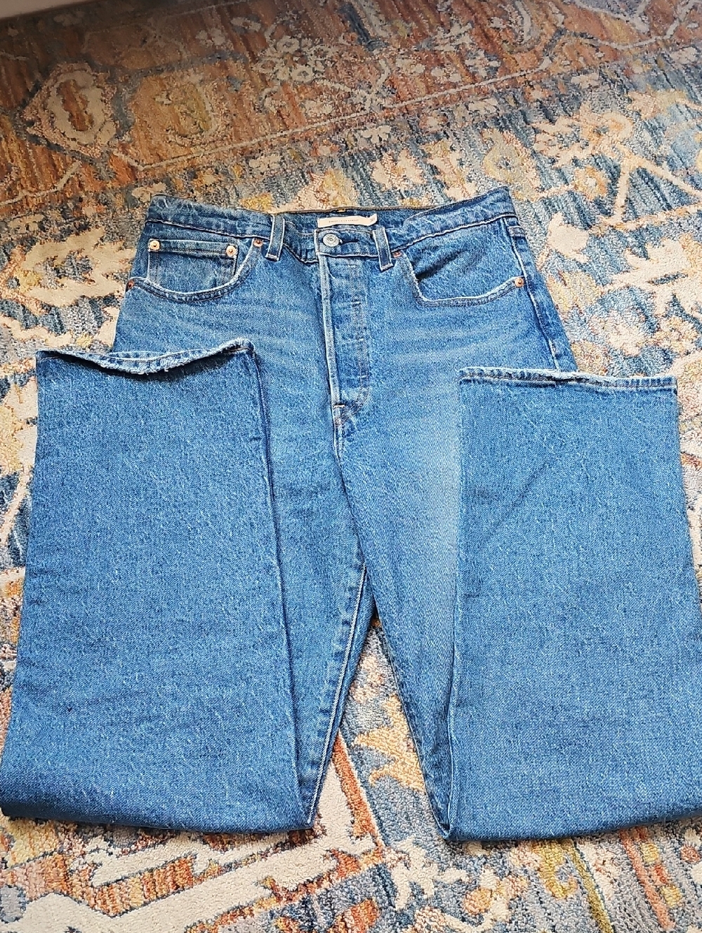 Levi's Ribcage Straight Jeans - Medium Blue with Gold Stitching